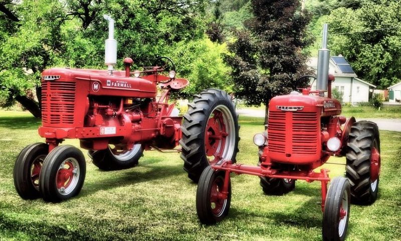 Un cortège de vieux tracteurs parfois centenaires traversera la ville samedi