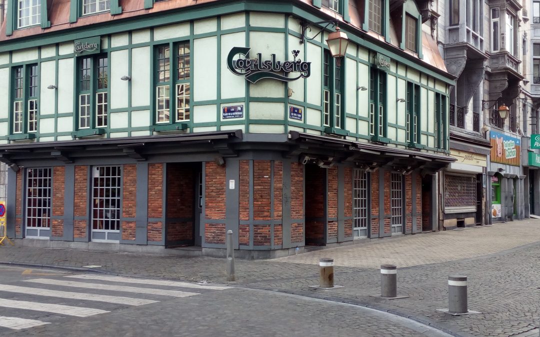 Le coup de gueule de la Danish Tavern au sujet du podium installé place Cathédrale