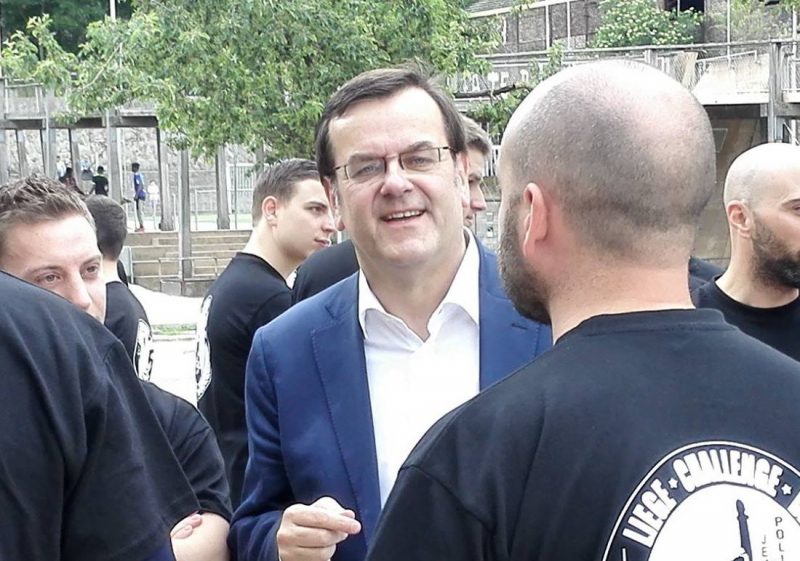 Willy Demeyer ouvre la voie du décumul des mandats