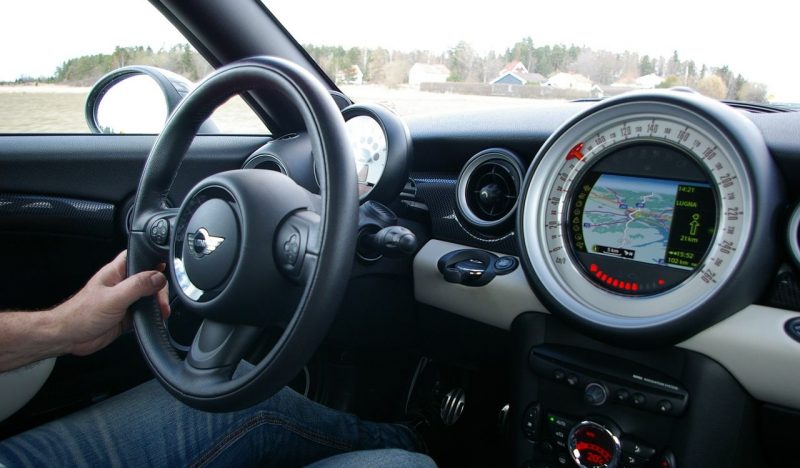 Phasya recherche des volontaires pour tester sa technologie de lutte contre la fatigue au volant.