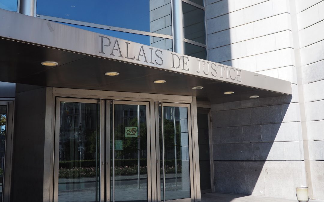 Le portique de sécurité du palais de justice fait perdre du temps et de l’argent