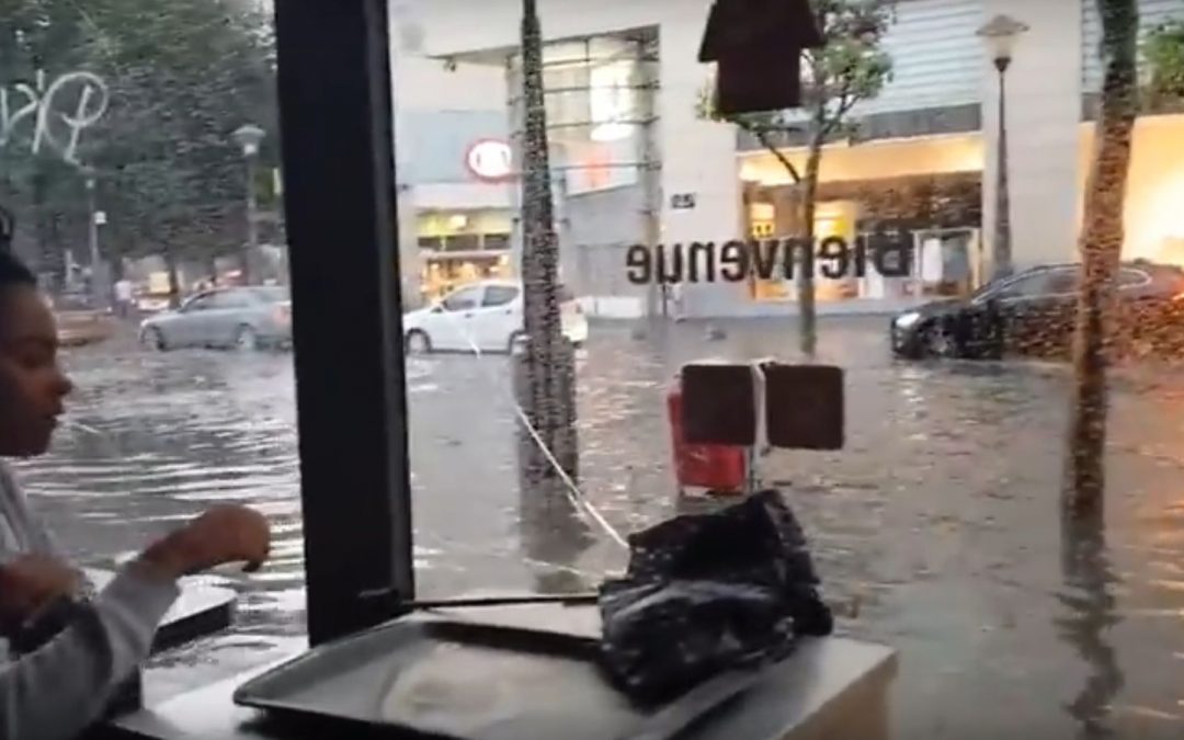 Impressionnante inondation place Saint-Lambert: vidéos