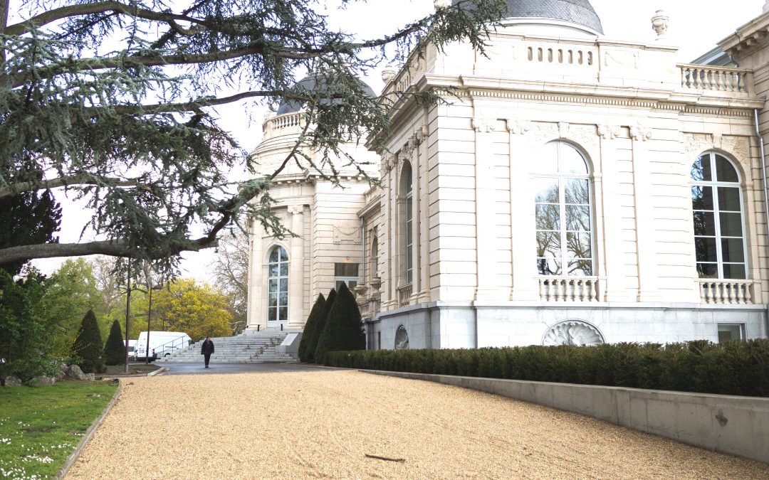 Des bornes à l’entrée du parc de la Boverie pour diminuer le flux de voitures