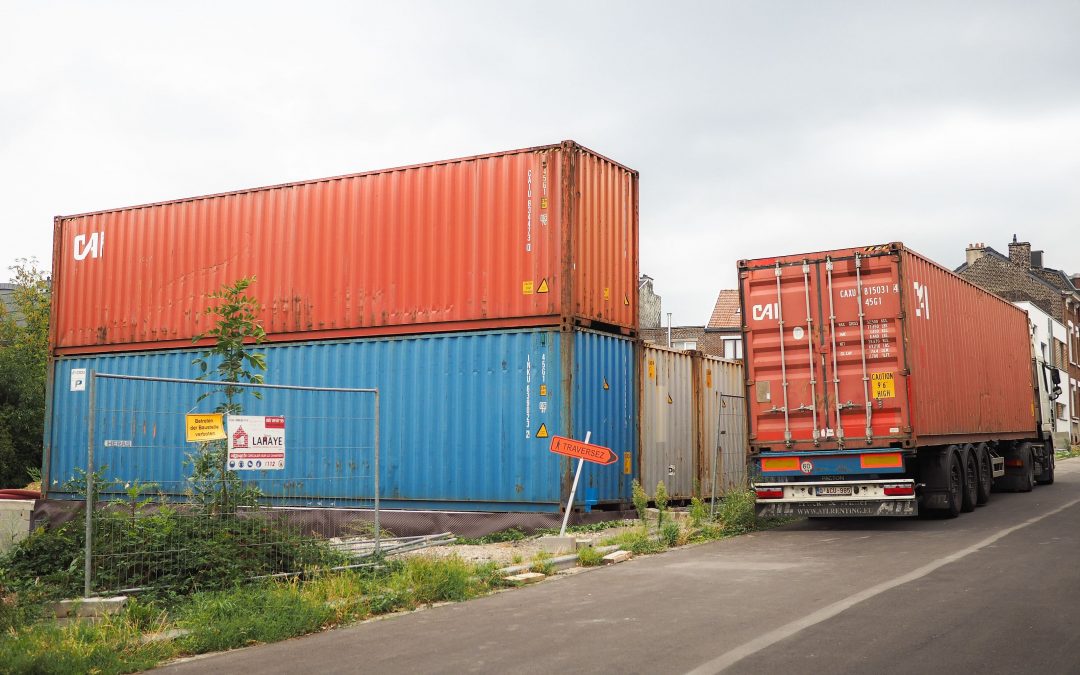 Une toute première maison construite avec des containers maritimes à Liège