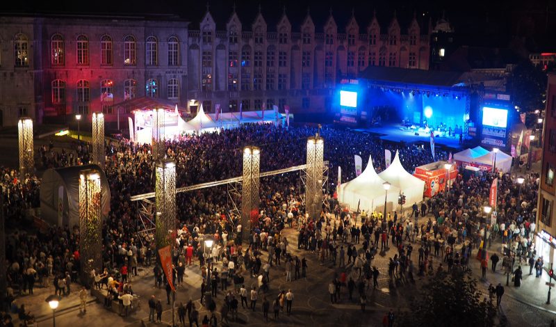 Fêtes de Wallonie: le public déçu des concerts place Saint-Lambert