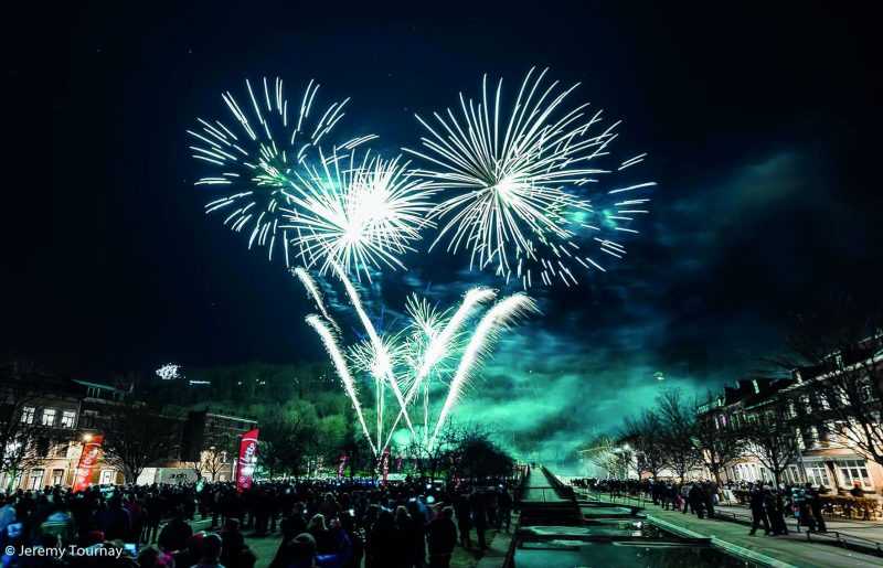 Grand feu d’artifice du Nouvel An  sur l’esplanade Saint-Léonard
