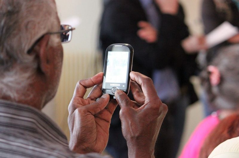 Ateliers de maîtrise des smartphones, iPhones, tablettes pour les seniors