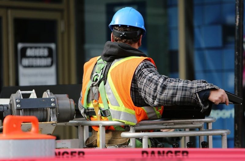 26 stagiaires en formation au Centre Construform à Flémalle pour les postes d’ouvriers du tram de Liège