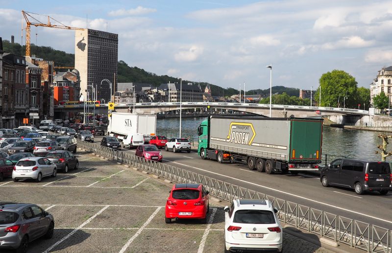 Embouteillages de fin de journée: la Ville ébauche des solutions