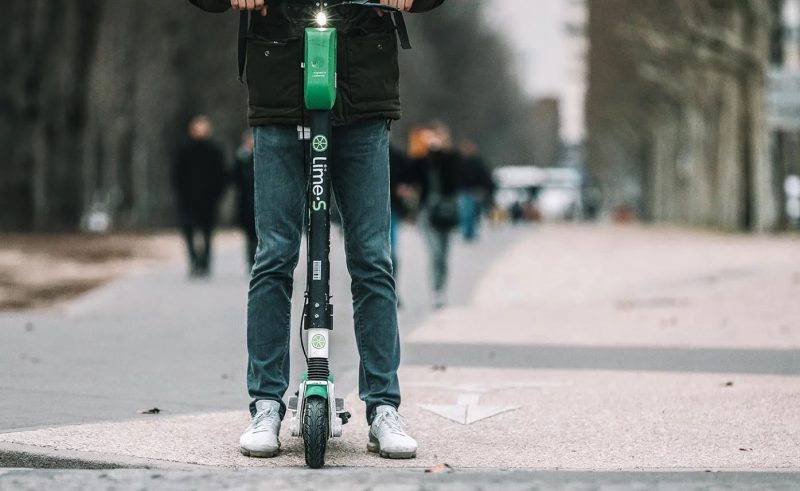 Les trottinettes Lime ne seront finalement pas disponibles cet été