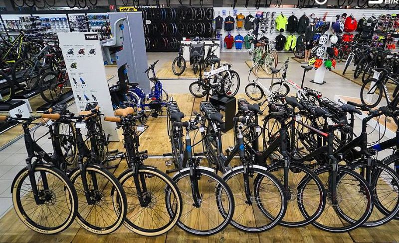 Nouveau gros magasin de vélos au centre-ville
