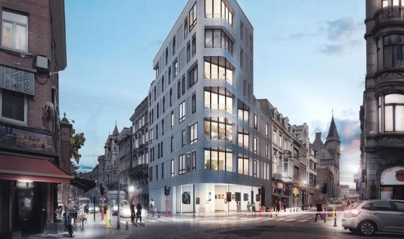 Nouvel immeuble de 6 étages au coin des rues Cathédrale et de la Régence