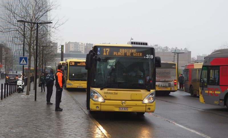 Une balle d’arme à feu touche le bus 17, à Droixhe: la grève des chauffeurs ne se poursuit pas ce mardi