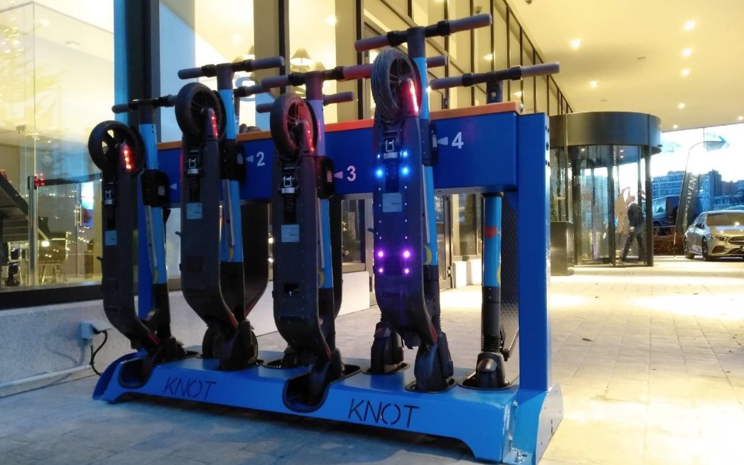 Nouvel opérateur de trottinettes électriques avec stations