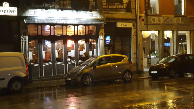 Le café-restaurant Lequet affiche une nouvelle enseigne, sans le nom Stockis