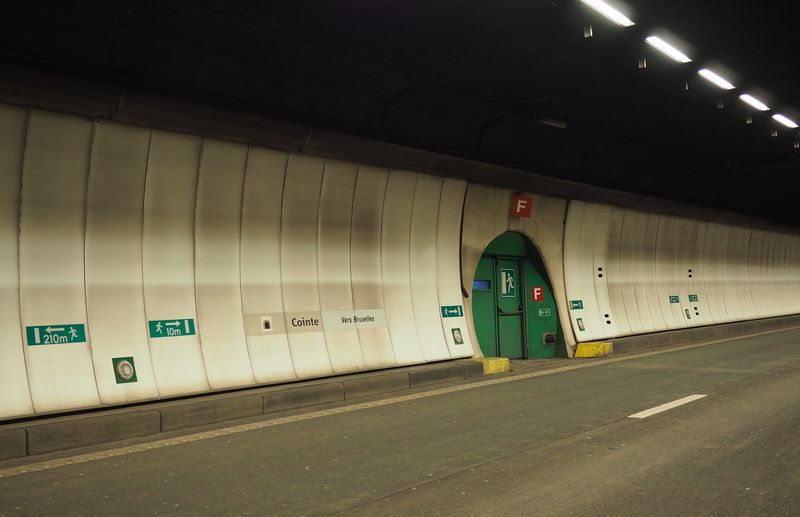 Le tunnel de Cointe fermé hier à cause d’un sapin