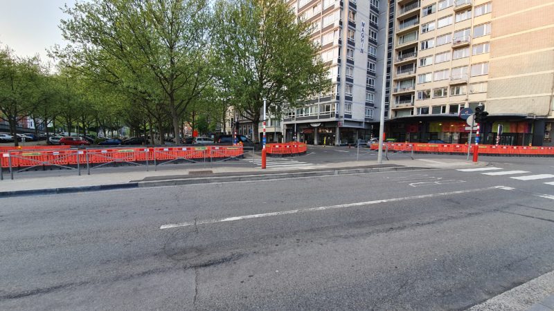 Travaux de voirie Place des Déportés dans le cadre du chantier du tram ce mardi 21 avril