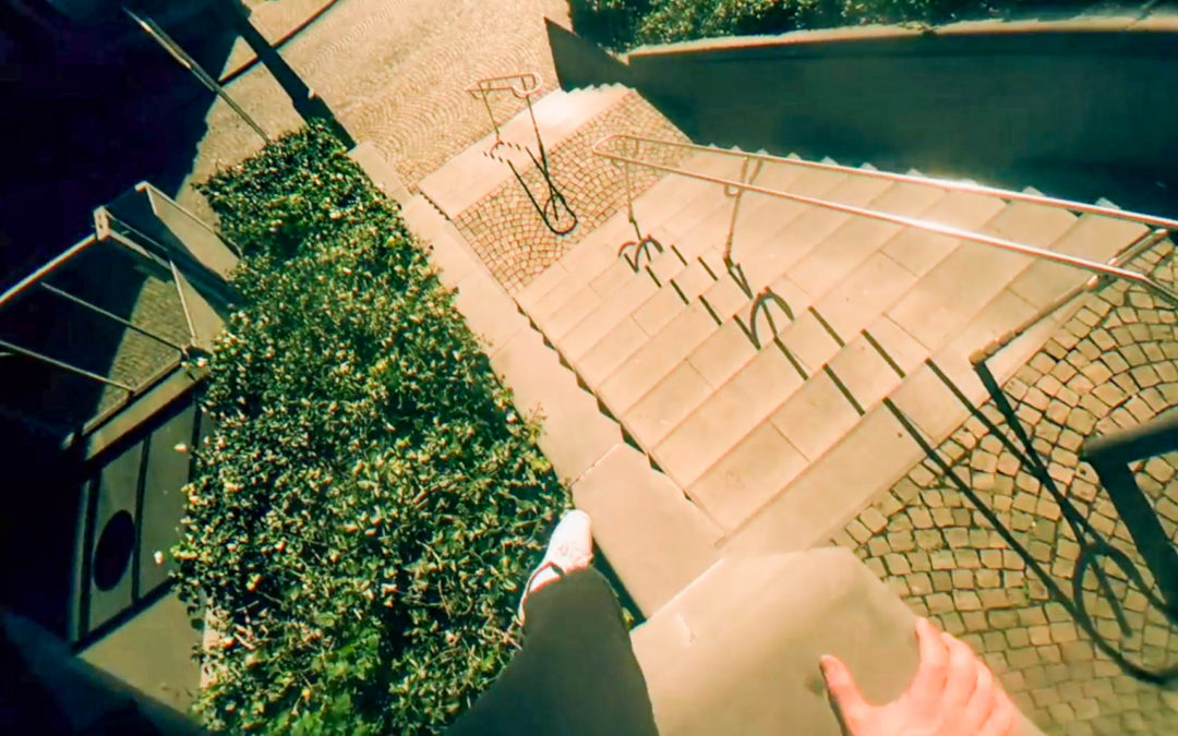 Impressionnante vidéo de parkour tournée dans les rues désertes