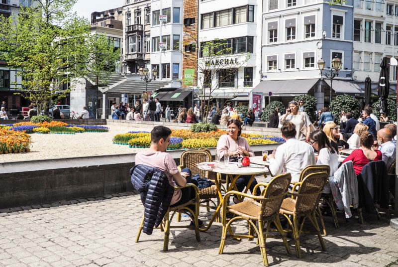 Ouvrir les espaces publics pour transformer la ville en café ou restaurant géant