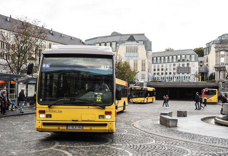 Travaux place Saint-Lambert: les autobus sont déviés