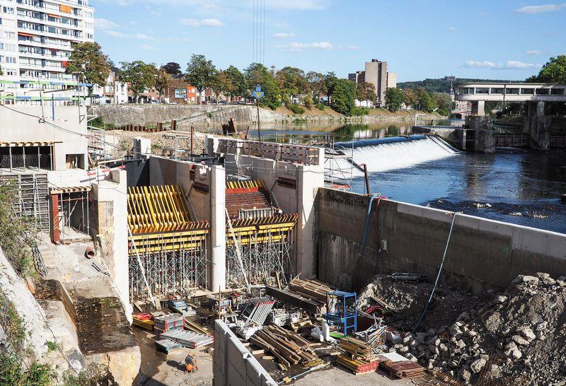 Travaux: on construit le plus grand barrage hydroélectrique de Wallonie à l’entrée de Chênée