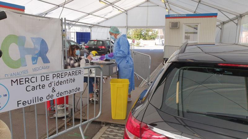 Victime de son succès, le centre de dépistage de Vottem compte s’agrandir: « déjà un prélèvement toutes les 2 min! »