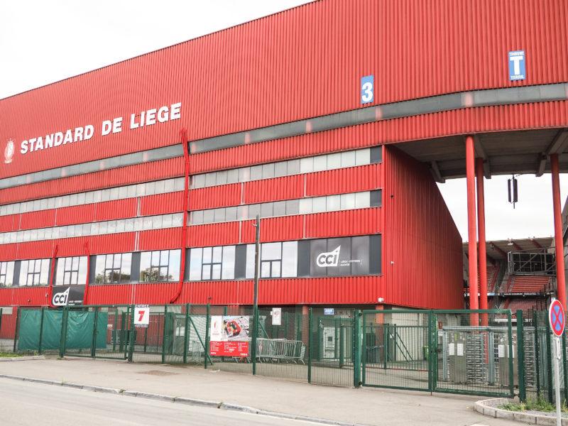 « J’ai honte d’avoir le blason du Standard »: les mots durs de Mbaye Leye après la lourde défaite à Ostende