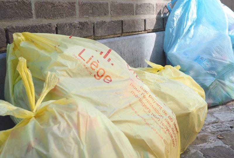 Les couches-culottes ne devront finalement pas être jetées dans les sacs jaunes en 2021