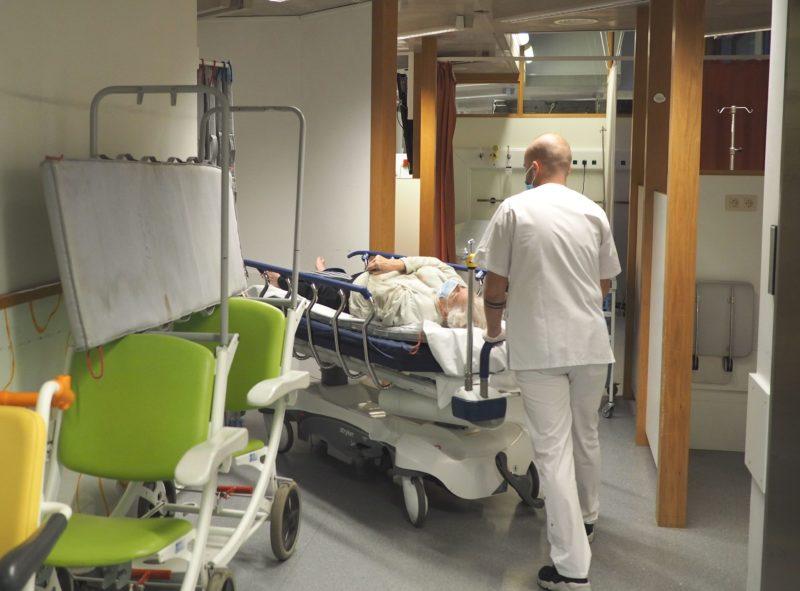 Appel aux étudiants infirmiers pour venir en aide aux maisons de repos