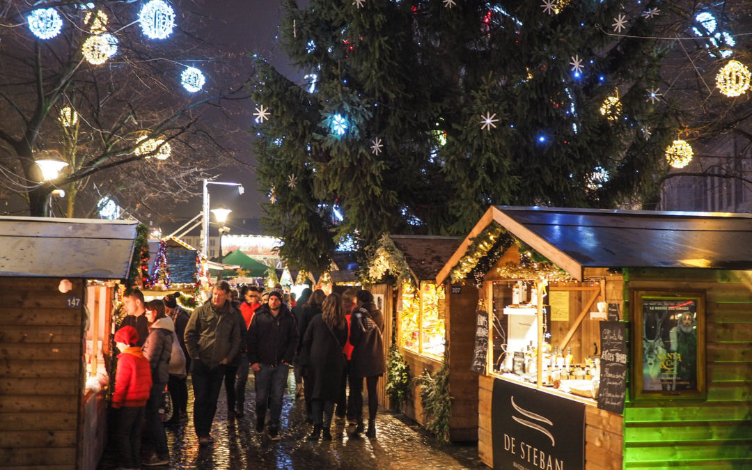 Illuminations de Noël: trois places tristes au centre-ville