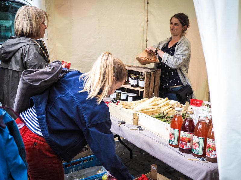Un point de retrait de produits alimentaires locaux à la gare des Guillemins
