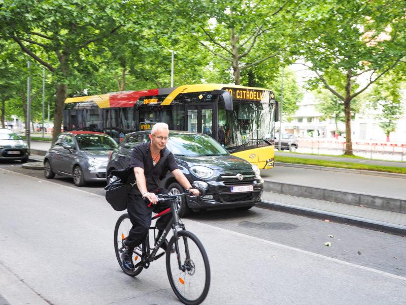 Infractions des automobilistes par rapport aux cyclistes: Vega redemande un Conseil de police