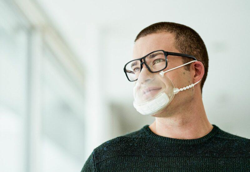 Un masque transparent, durable et anti-buée fabriqué en province de Liège