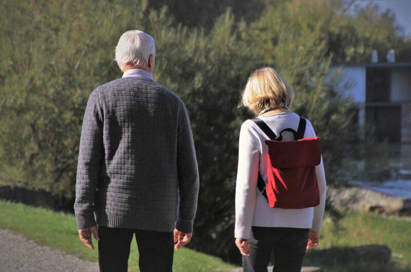 Un homme impliqué dans de multiples vols à l’arrachée sur des personnes âgées a été arrêté