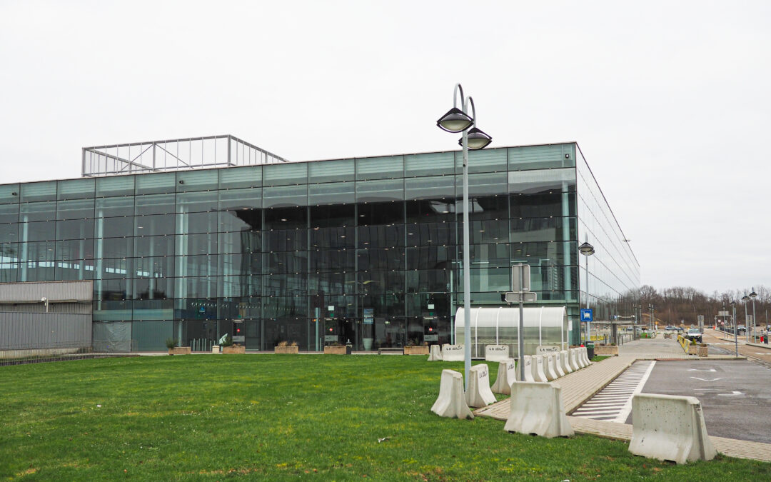 Un centre de vaccination sera opérationnel à Liege Airport à partir de mardi