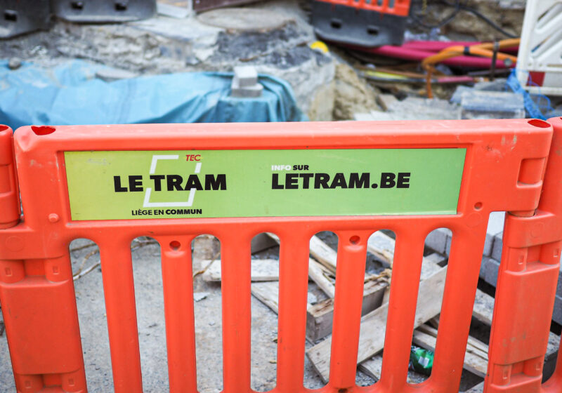 Travaux du tram sur le quai de Coronmeuse