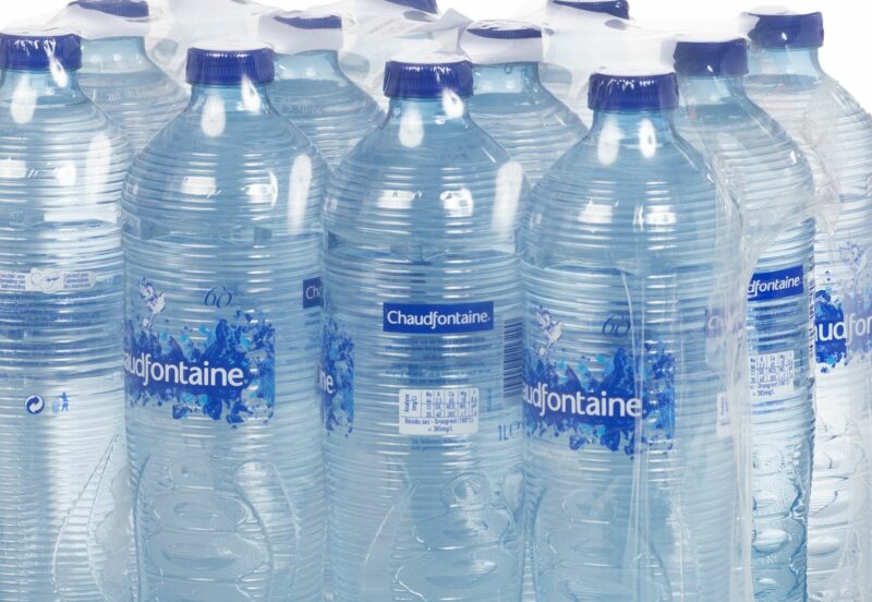 Les bouteilles en plastique de Chaudfontaine ne seront plus bleutées mais transparentes et 100 % recyclées
