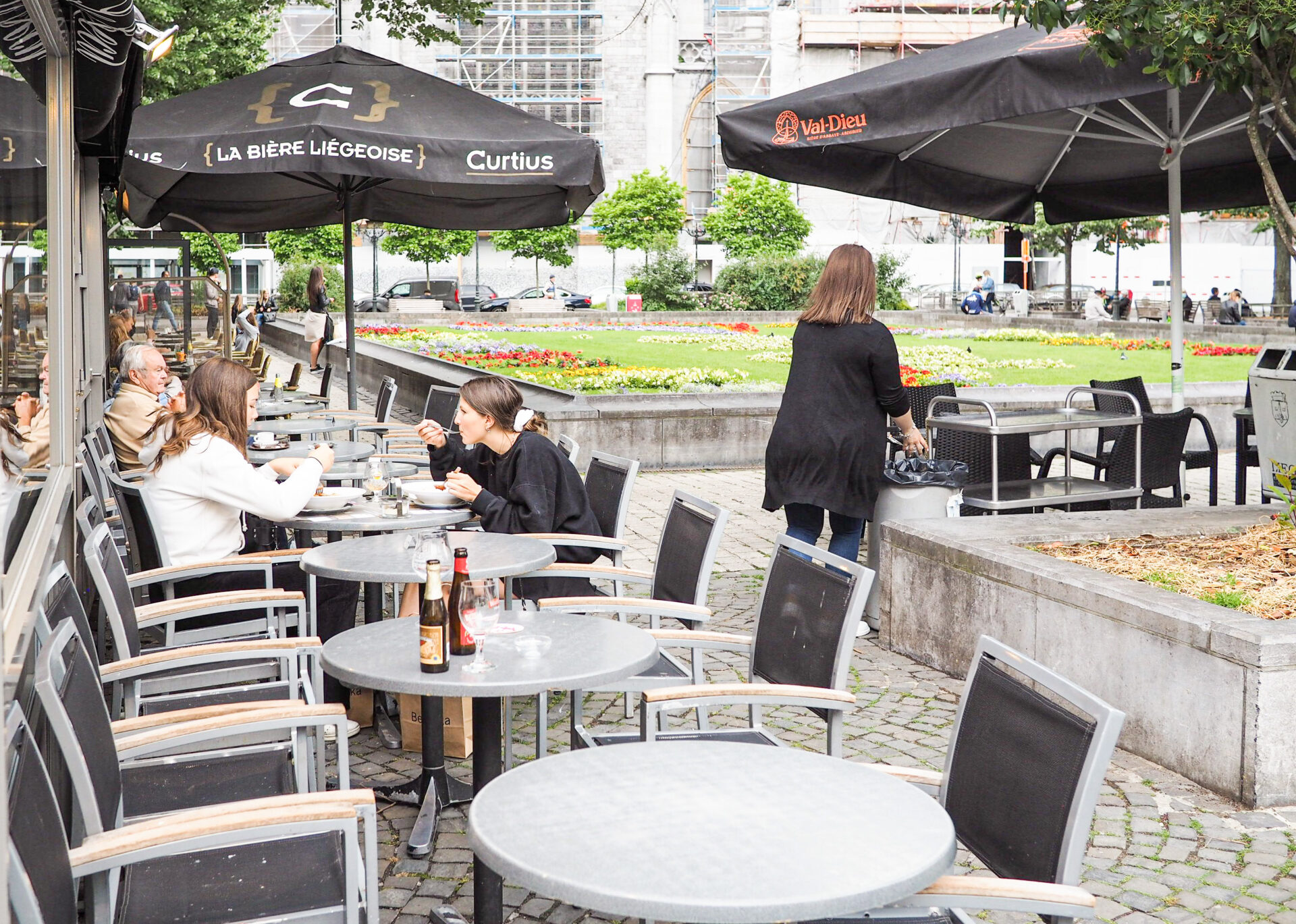 Le Gouverneur de Liège Hervé Jamar pousse pour une réouverture de l’Horeca le 1er mai