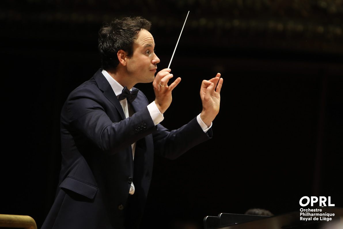 Deux cheffes assistantes à l’orchestre philharmonique