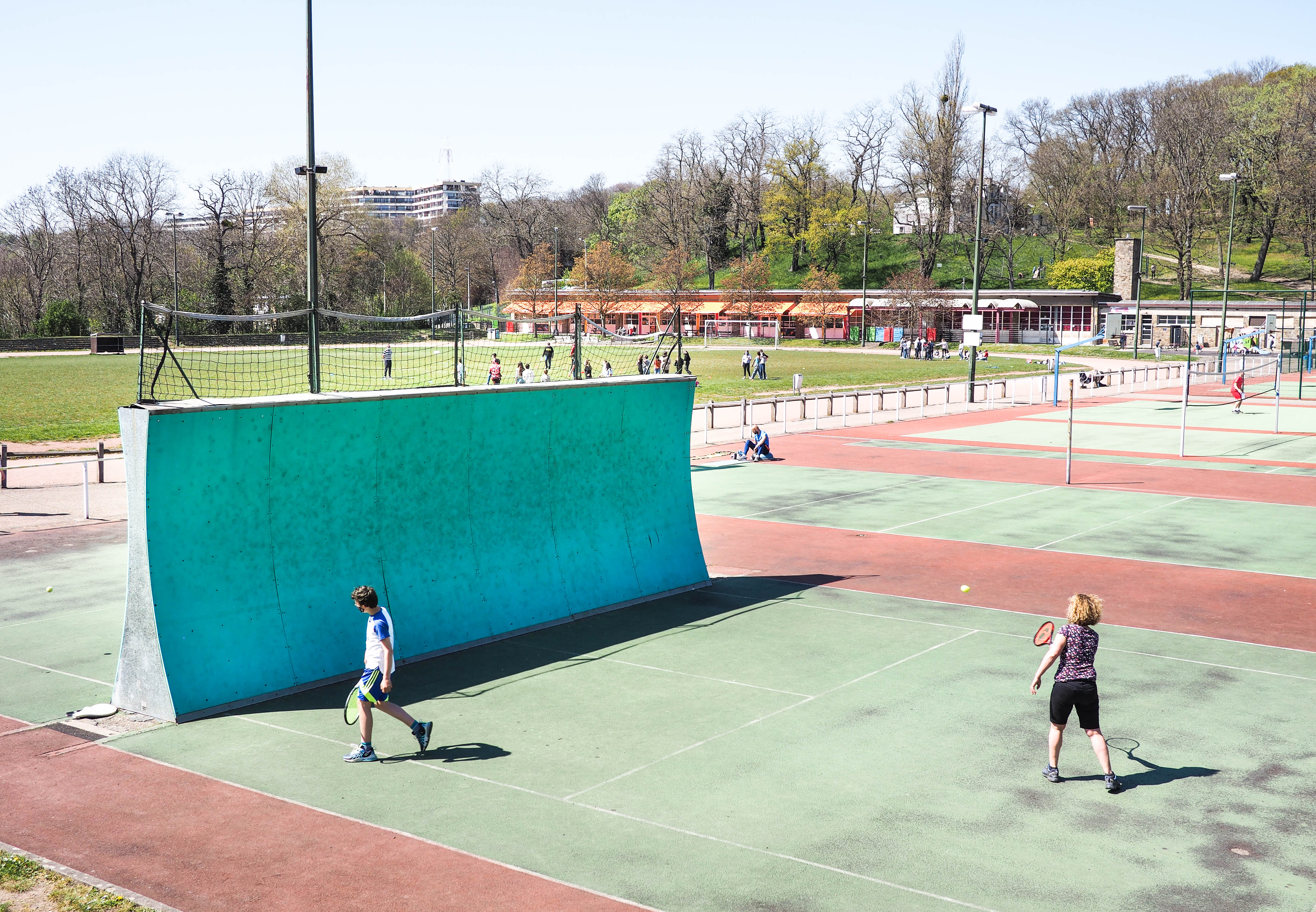 Le mur de tennis de la plaine de Cointe remplacé par deux terrains de padel pour le RTC Cointe