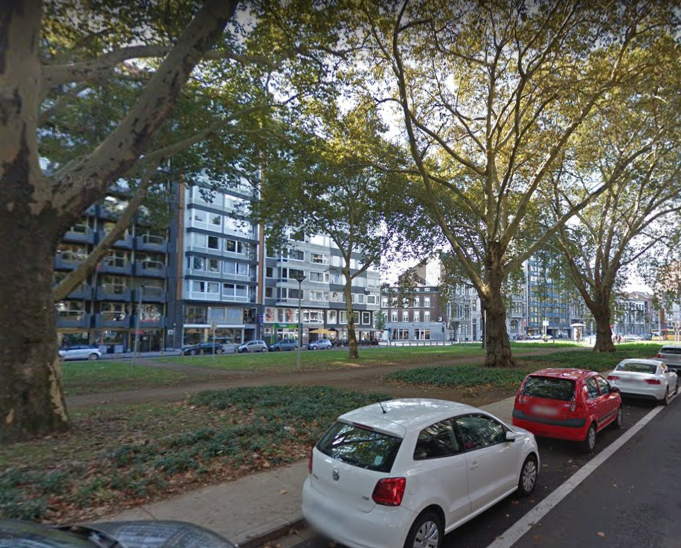 Travaux avenue Blonden dans le cadre du chantier du tram et entre la rue des Armuriers et Coronmeuse
