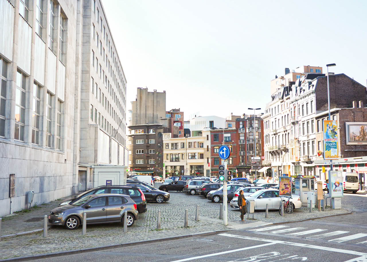 Commerce ambulant et extension de la Batte au lieu du parking place Cockerill ?