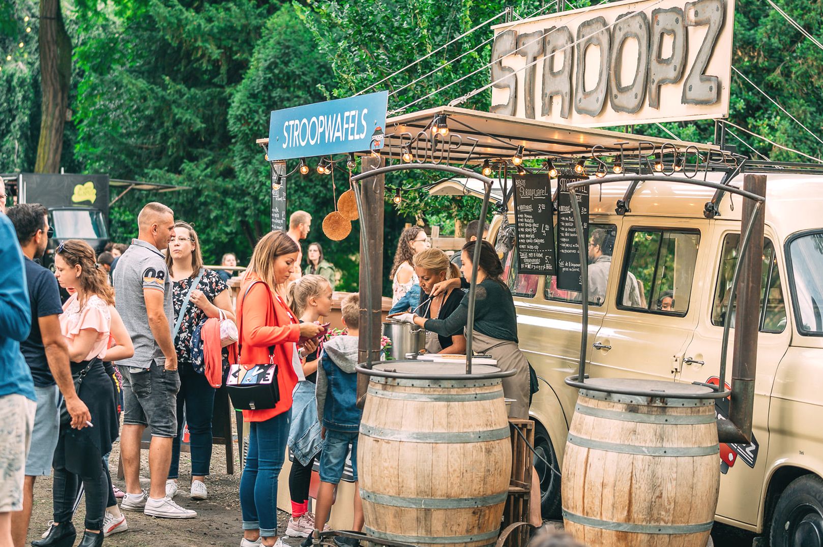 Food truck statue Charlemagne et aux Finances, fleuristes, primeurs…: on cherche 33 vendeurs ambulants à Liège