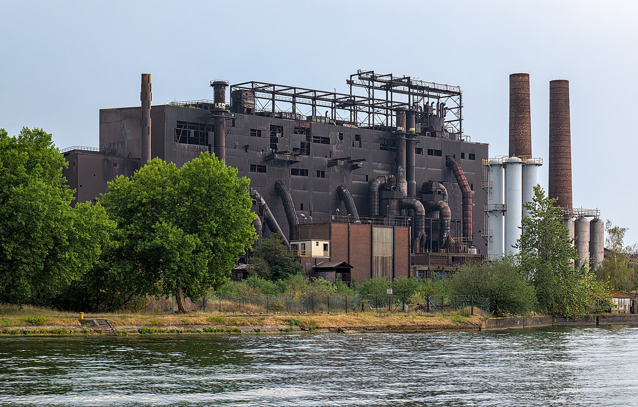 Les permis de déconstruction des sites d’ArcelorMittal ont été signés mais un recours est à craindre