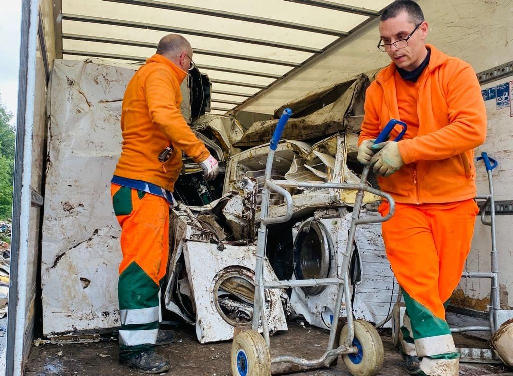 Inondations: 115 tonnes de déchets récoltés par la Ressourcerie du Pays de Liège pour être revalorisés