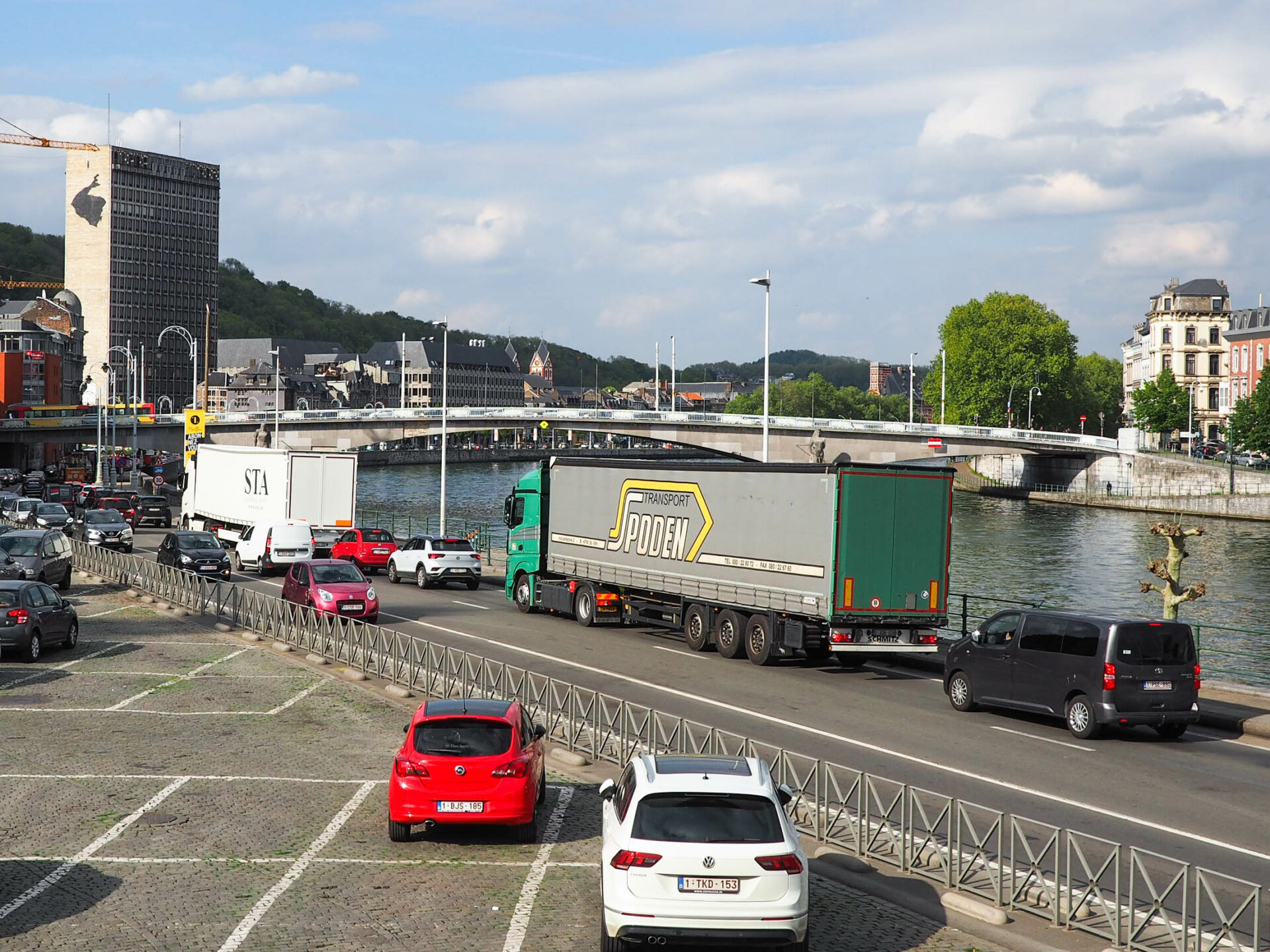 Les camions de plus de 7,5 tonnes en transit interdits à Liège jusqu’à la mi-octobre
