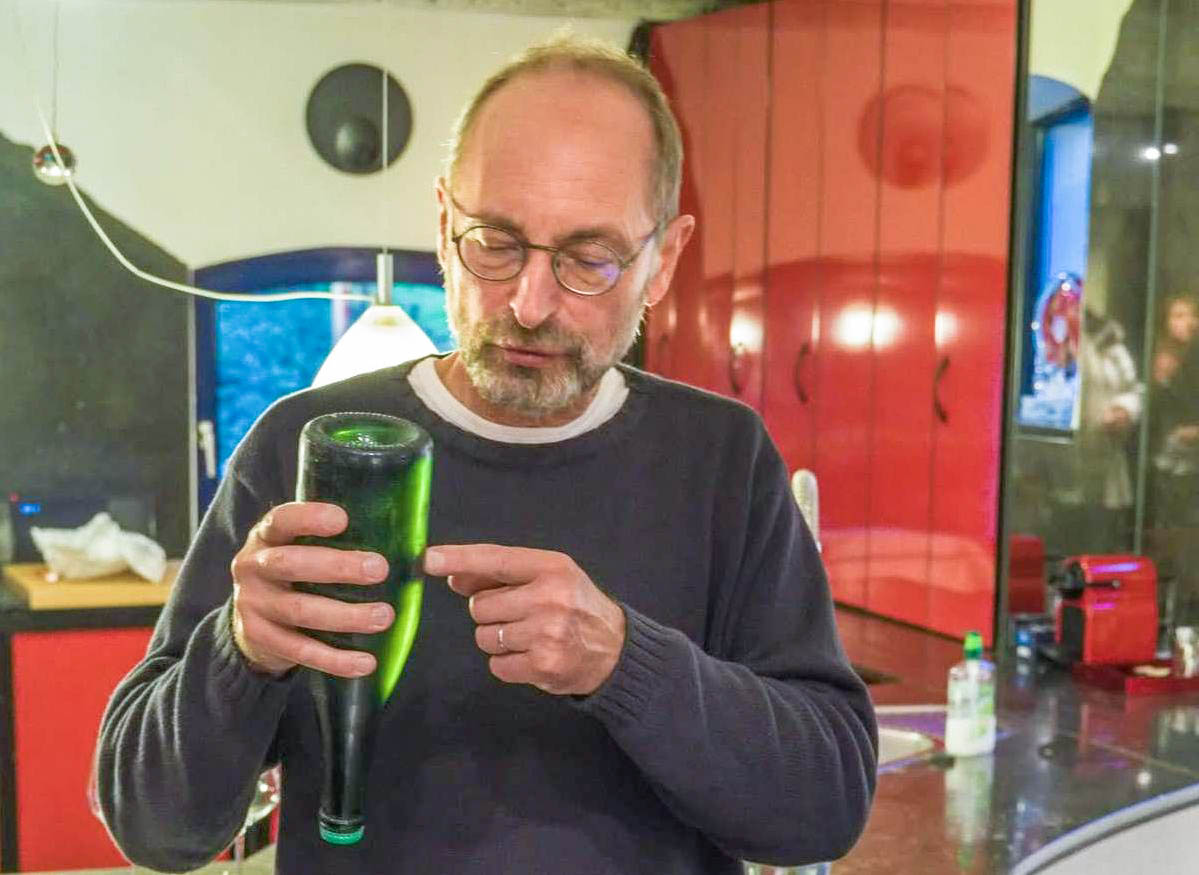 Vendu plus de 80€ la bouteille, le vin de Jean Galler ne se prend pas pour du pinard