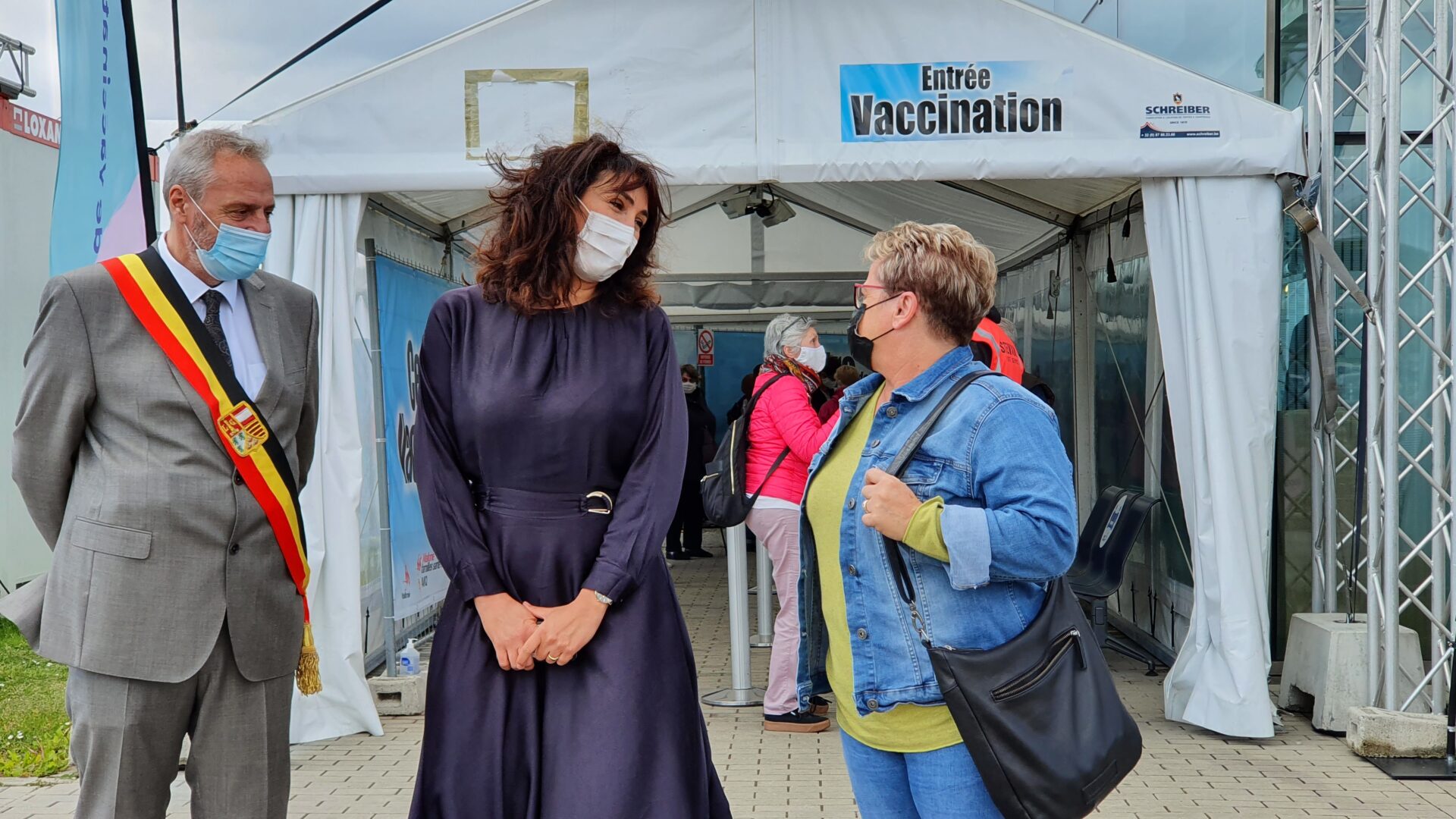Fermeture progressive des centres de vaccination en Wallonie: celui de Liege Airport reste en place