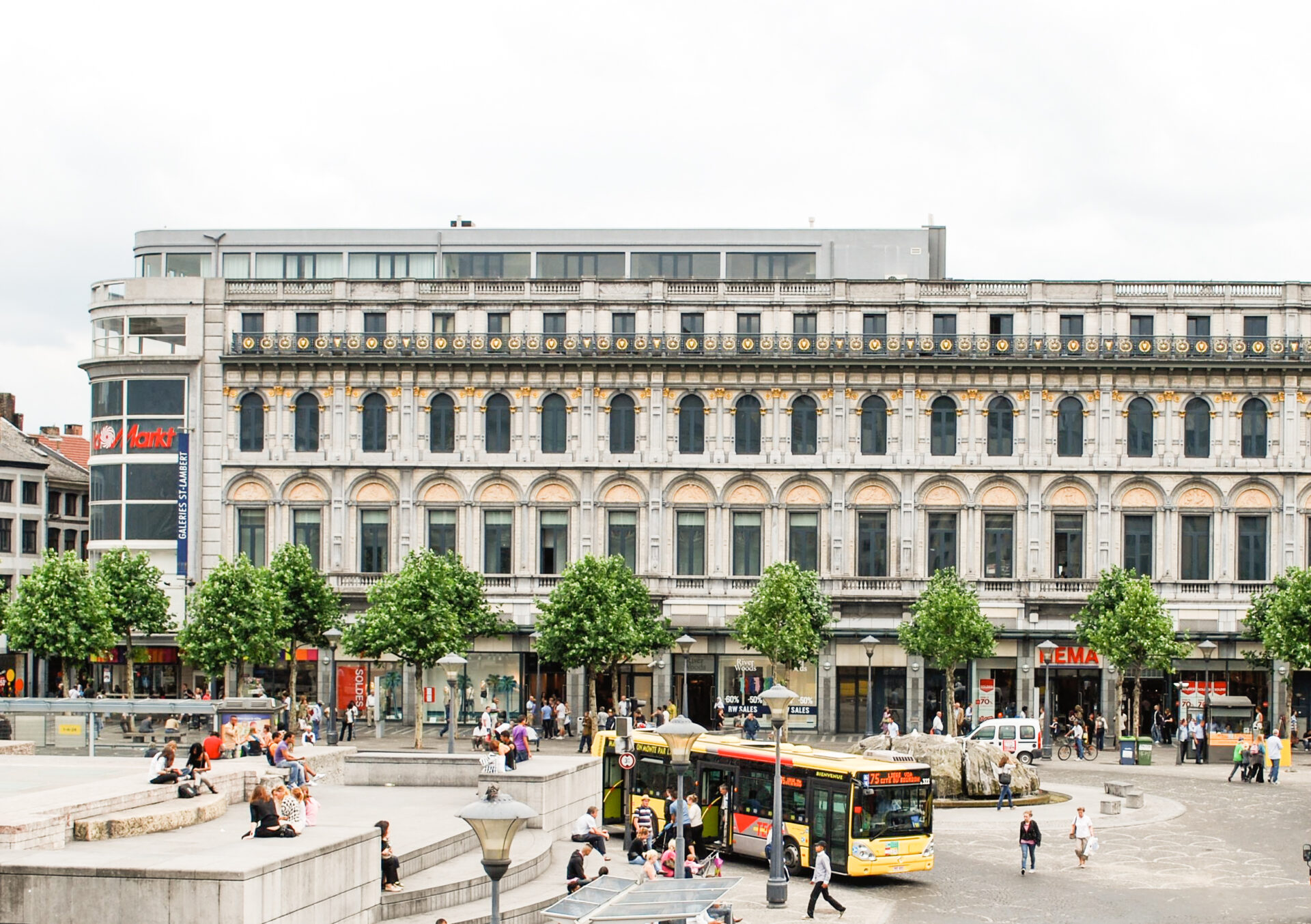 Un espace de jeux indoor de 1000m² au dernier étage des Galeries Saint-Lambert