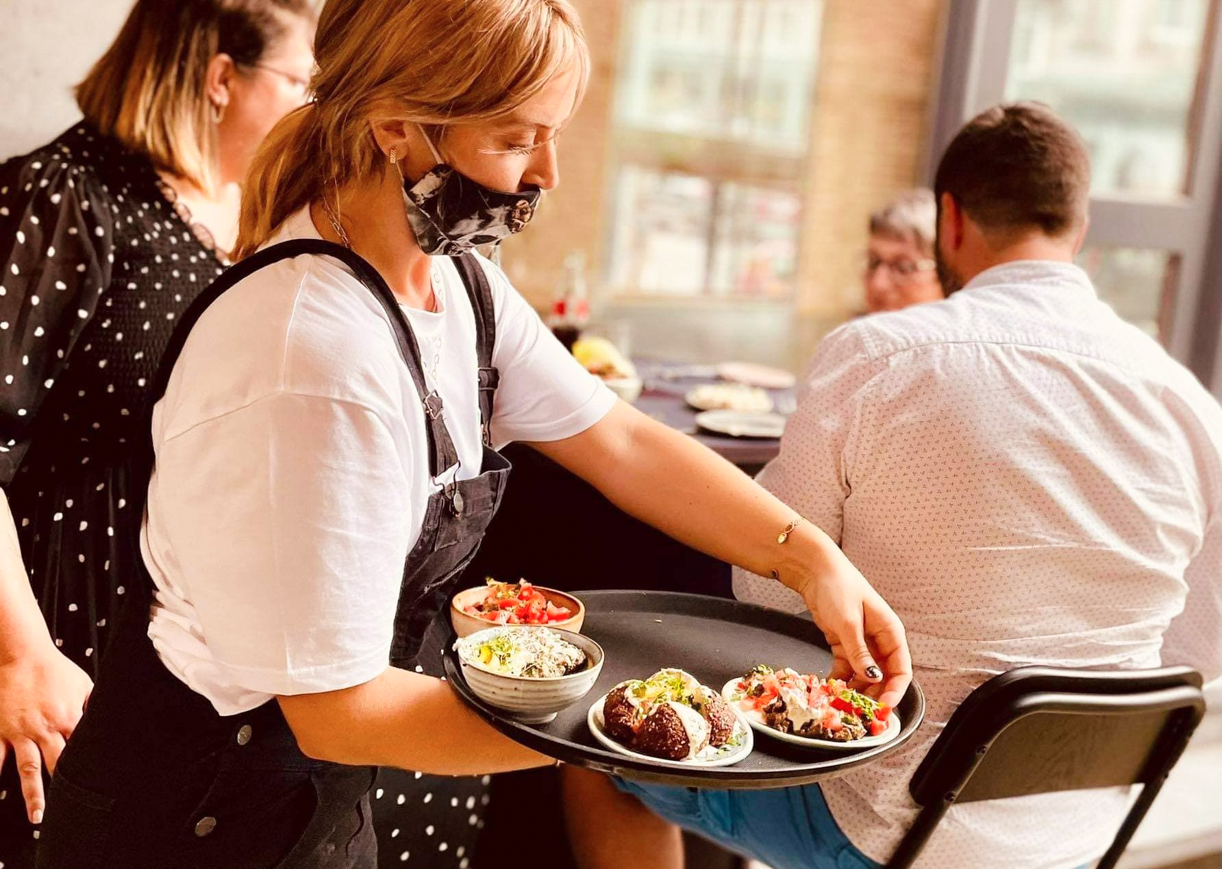 17 restaurants bons et accessibles: voici la sélection à part du Gault&Millau